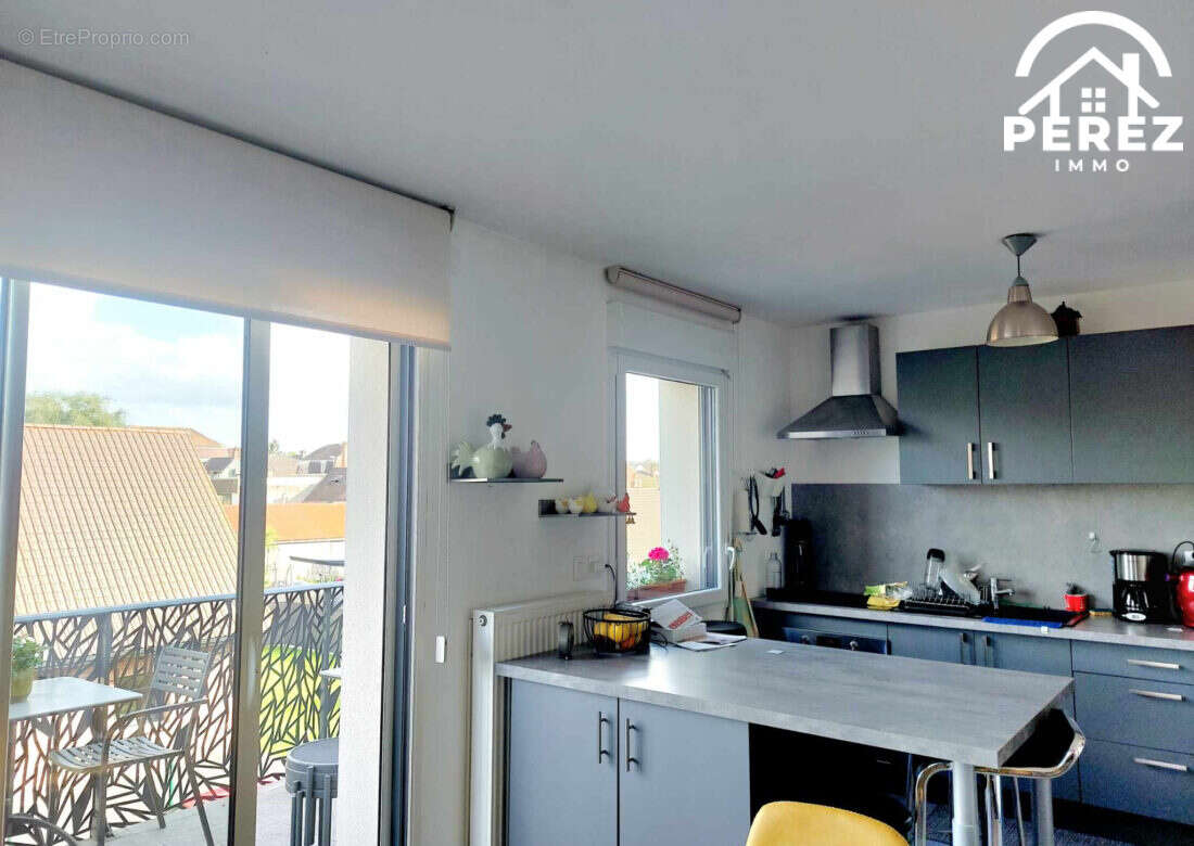 Appartement à NEUVILLE-EN-FERRAIN