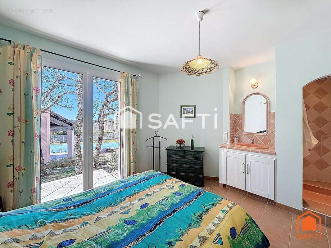 Photo 7 - Maison à REGUSSE