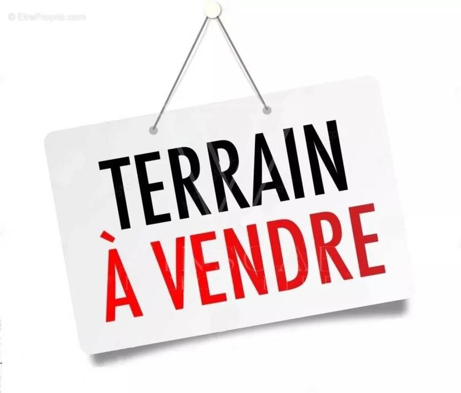 Terrain à MOUGINS