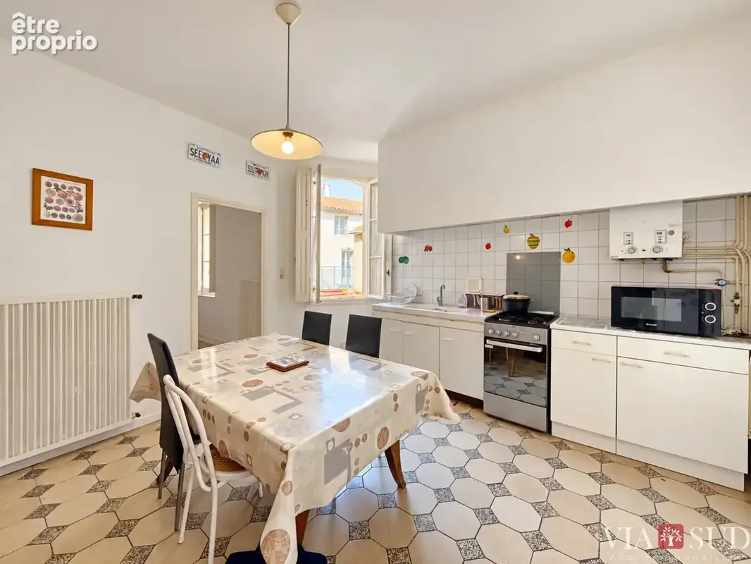 Appartement 5 pièces de 107,97 m² en plein cur de Béziers, rue piétonne commerçante - photo 6