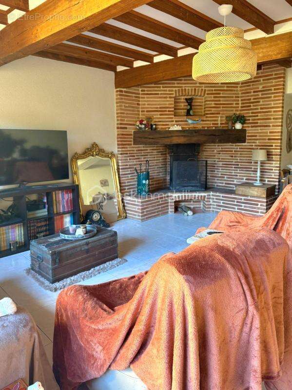 Maison de ville_ 4 chambres_ garage_ jardin_ au cœur de beaumont-de-lomagne ! - photo 5