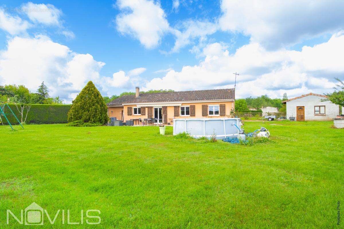 Maison à VILLAUDRIC