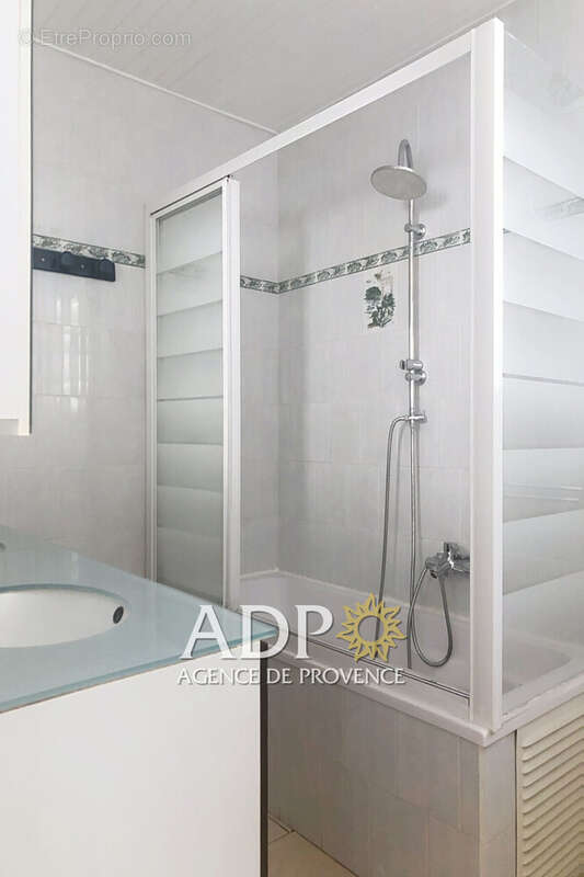 Maison 97 m² à Grasse  - photo 6
