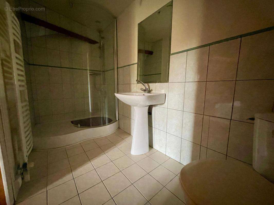 Maison à SAINTE-NATHALENE