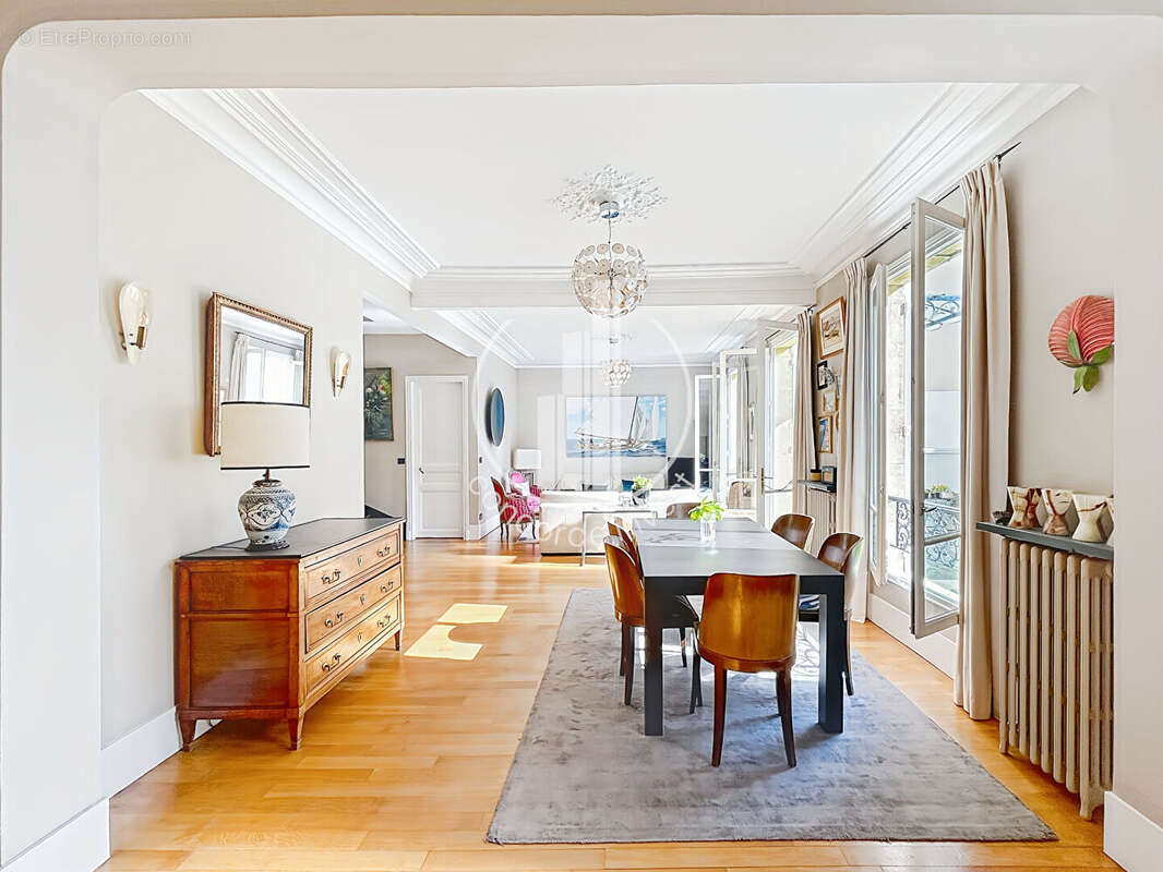 Maison à ASNIERES-SUR-SEINE