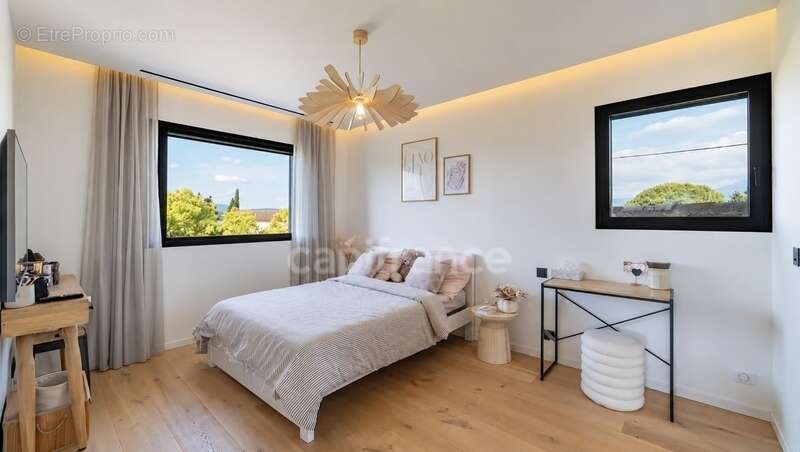 Maison à MOUGINS