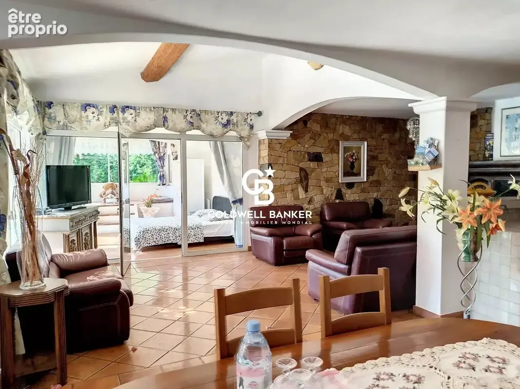 Villa provencale  avec 3 habitations - photo 13