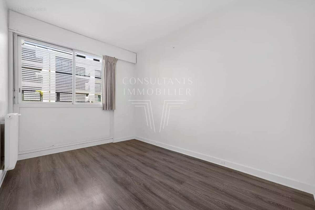 Appartement à LEVALLOIS-PERRET