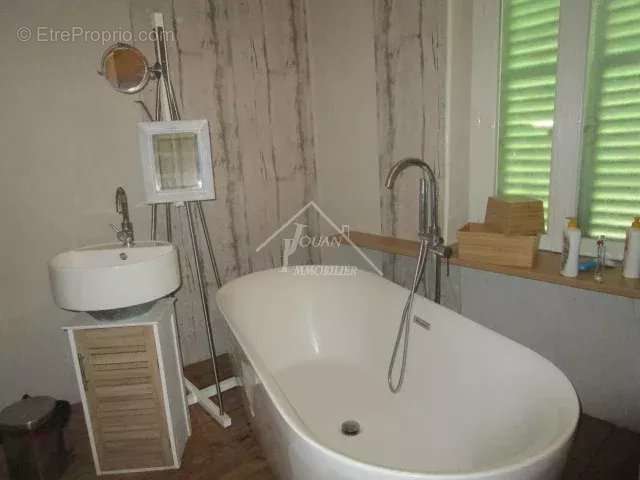 Appartement à VARENNES-SUR-ALLIER