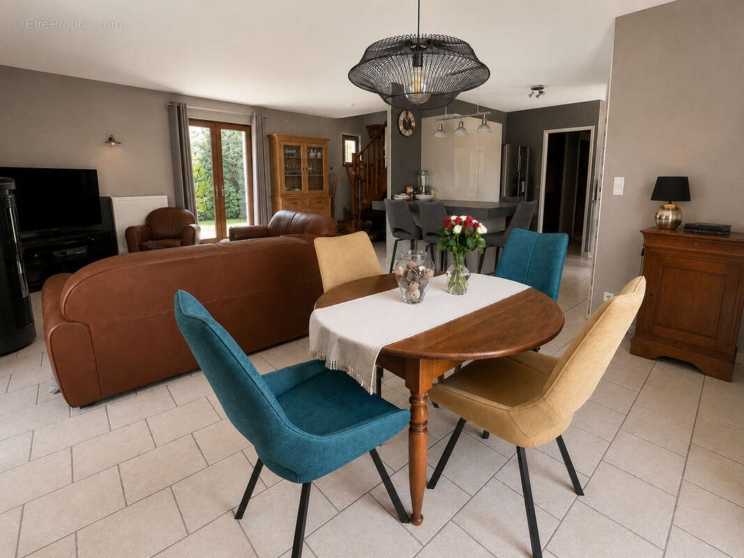 Maison 150 m² à Vasselay  - photo 44