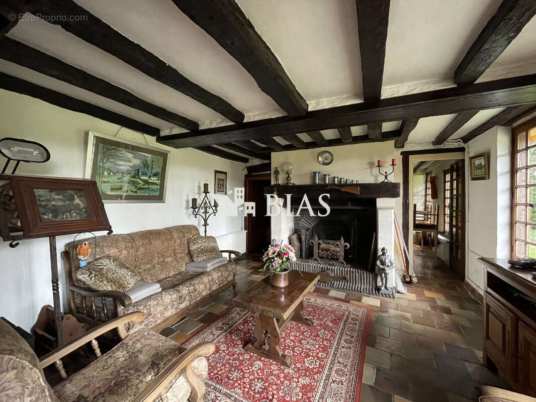 Maison à BEAUMONT-LE-ROGER