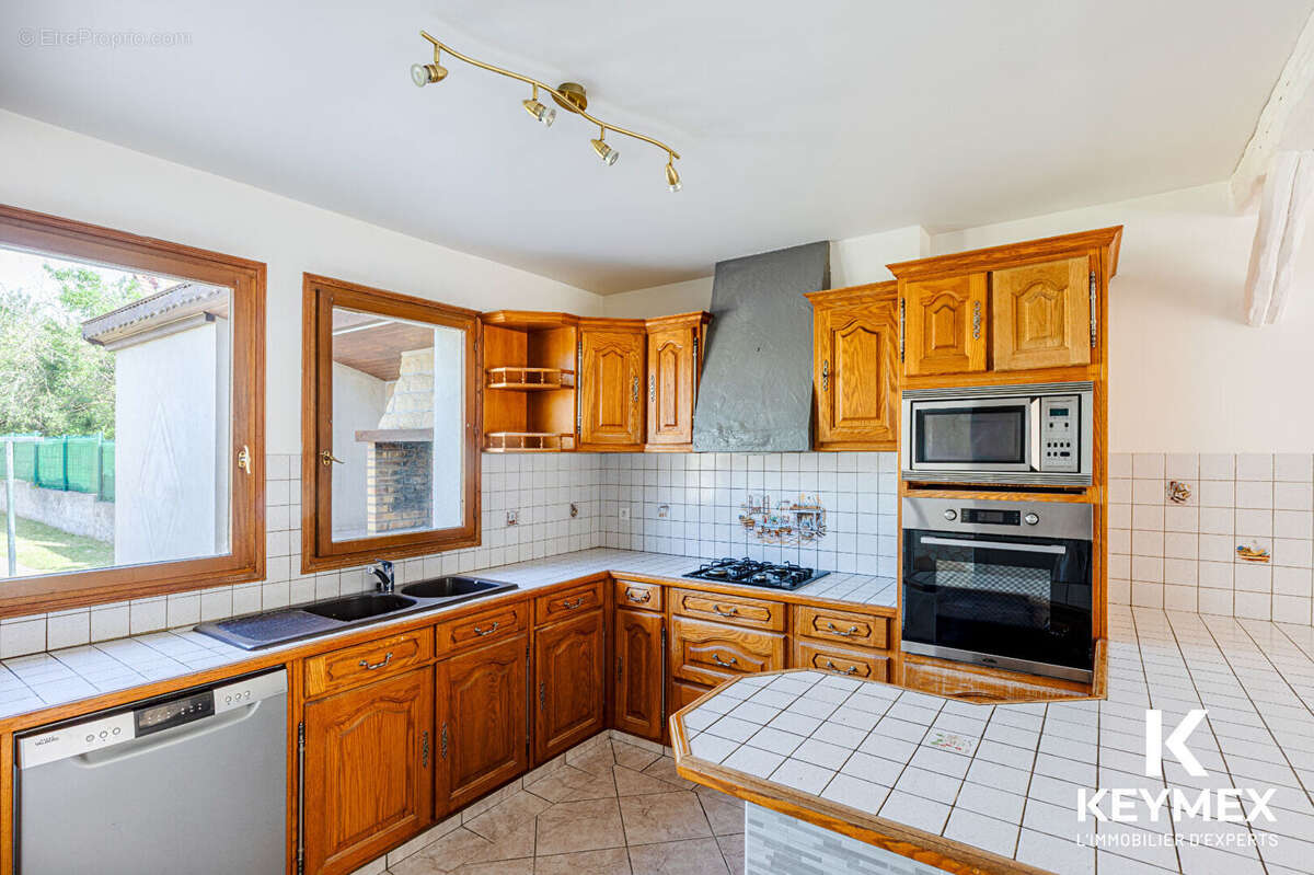Maison à FREPILLON