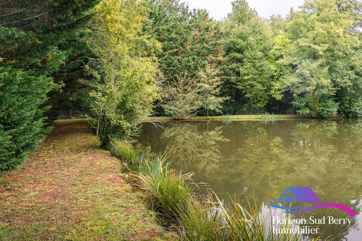 Terrain à FOUGEROLLES