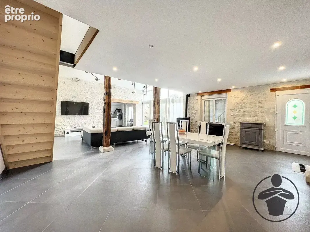 Vente Maison Saint-aigulin(17360) 215 000ï¿œ - photo 4
