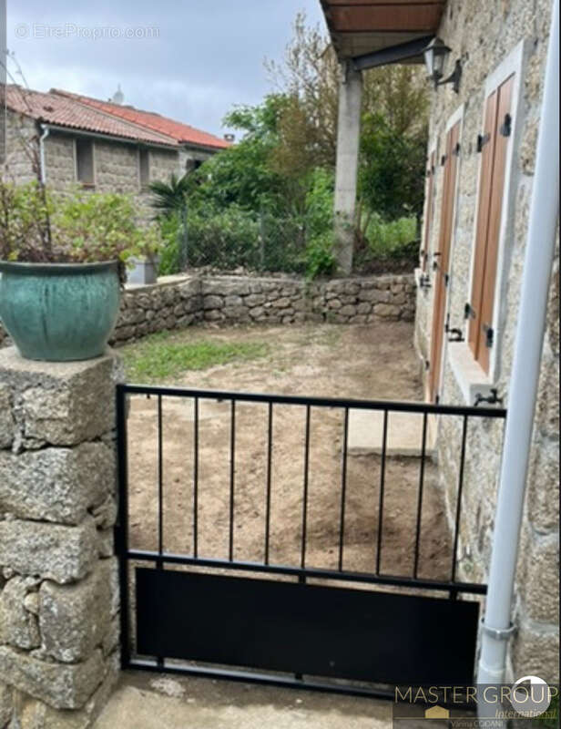 Maison à FOZZANO