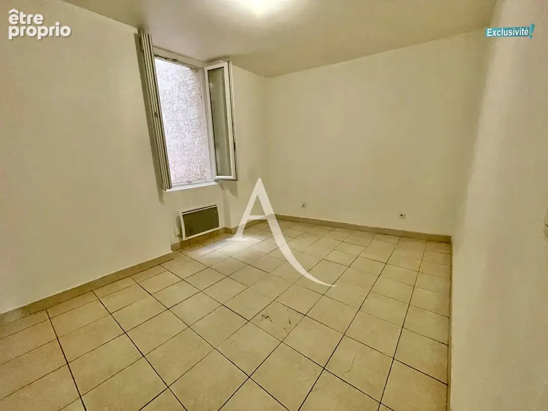 Clermont-l'hérault centre - t4 de 80 m² - 3 chambres - l'intégralité du 1er étage - fort potentiel - photo 7