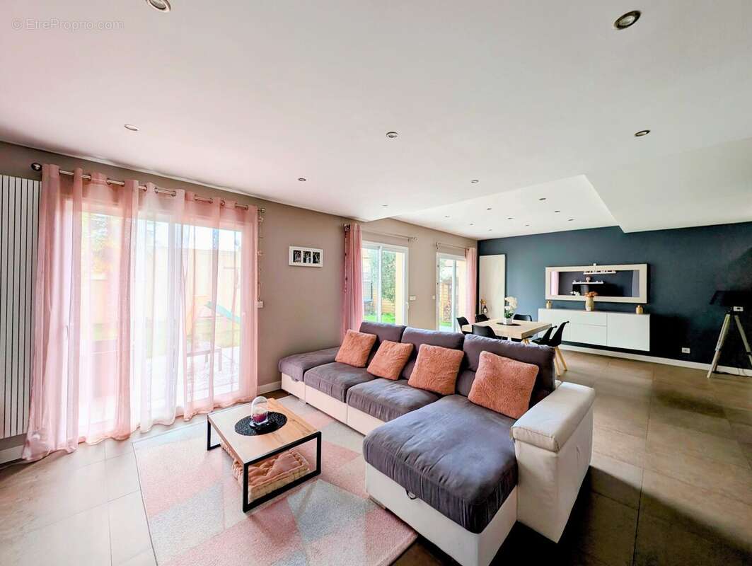 Maison à LA VERRIERE