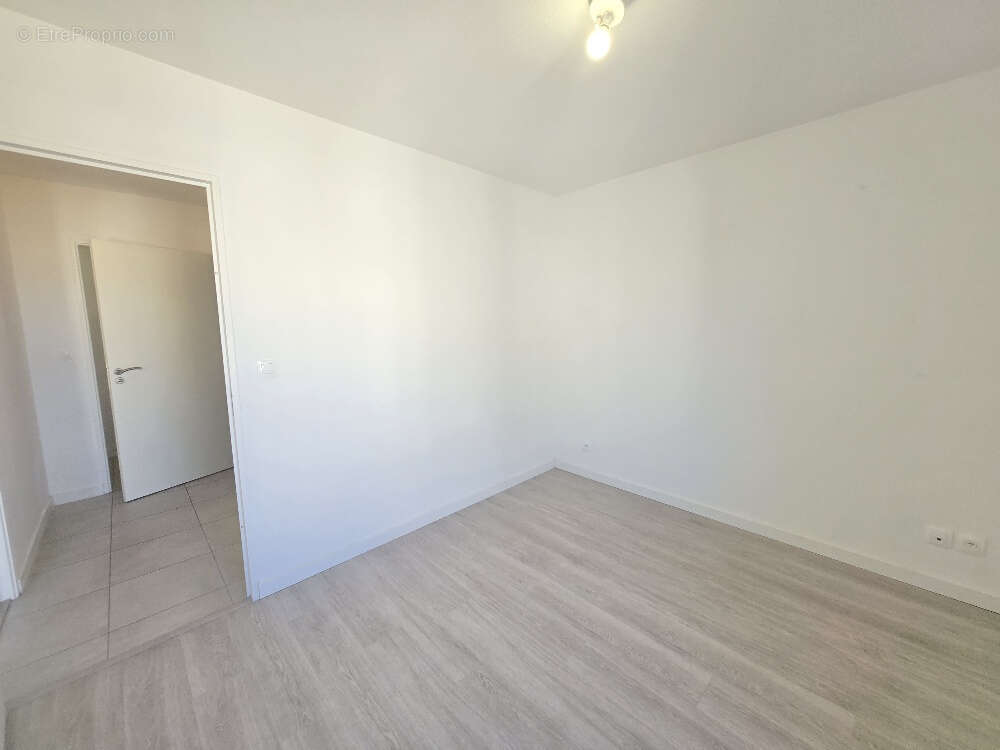 Appartement à SATHONAY-CAMP