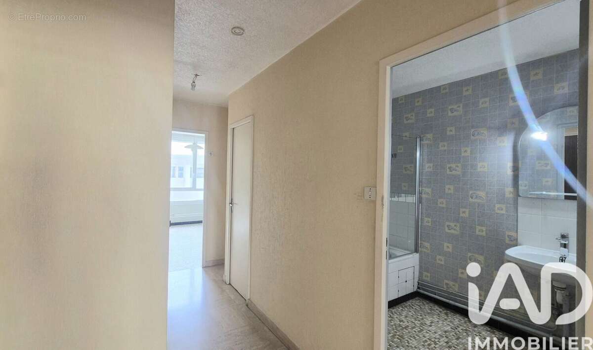 Photo 8 - Appartement à SAINT-ETIENNE