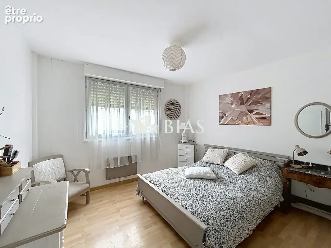 Appartement 3 pièces 70 m² à vendre à Lisieux (14100) - photo 3
