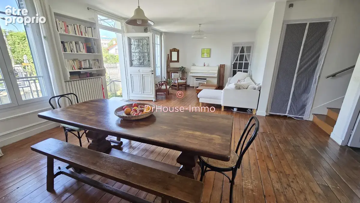 Maison 147 m² à Creteil  - photo 2
