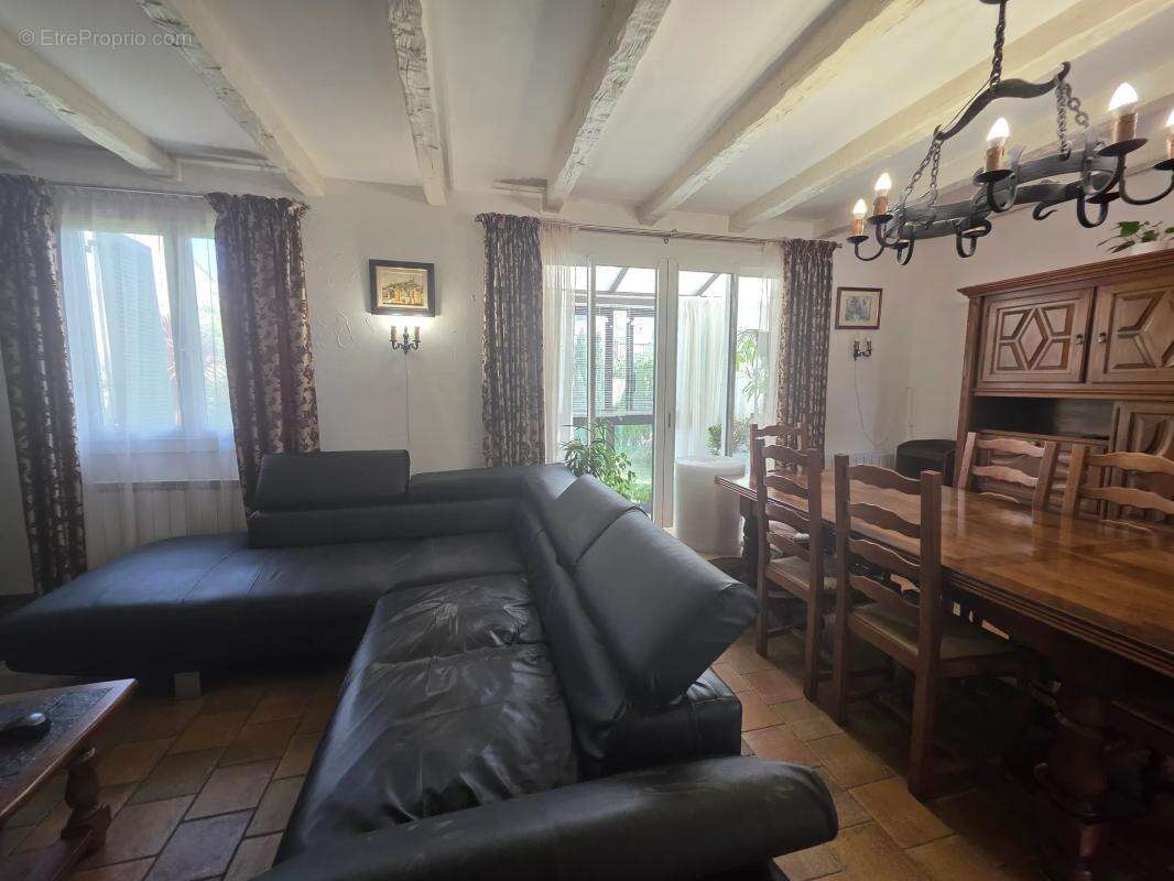 Maison à NOTRE-DAME-DE-GRAVENCHON
