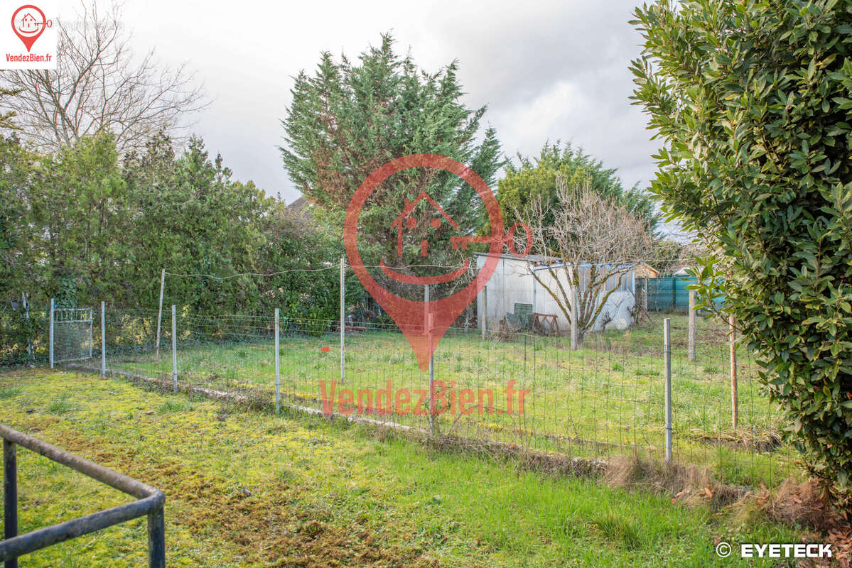 Maison à SAINT-DOULCHARD