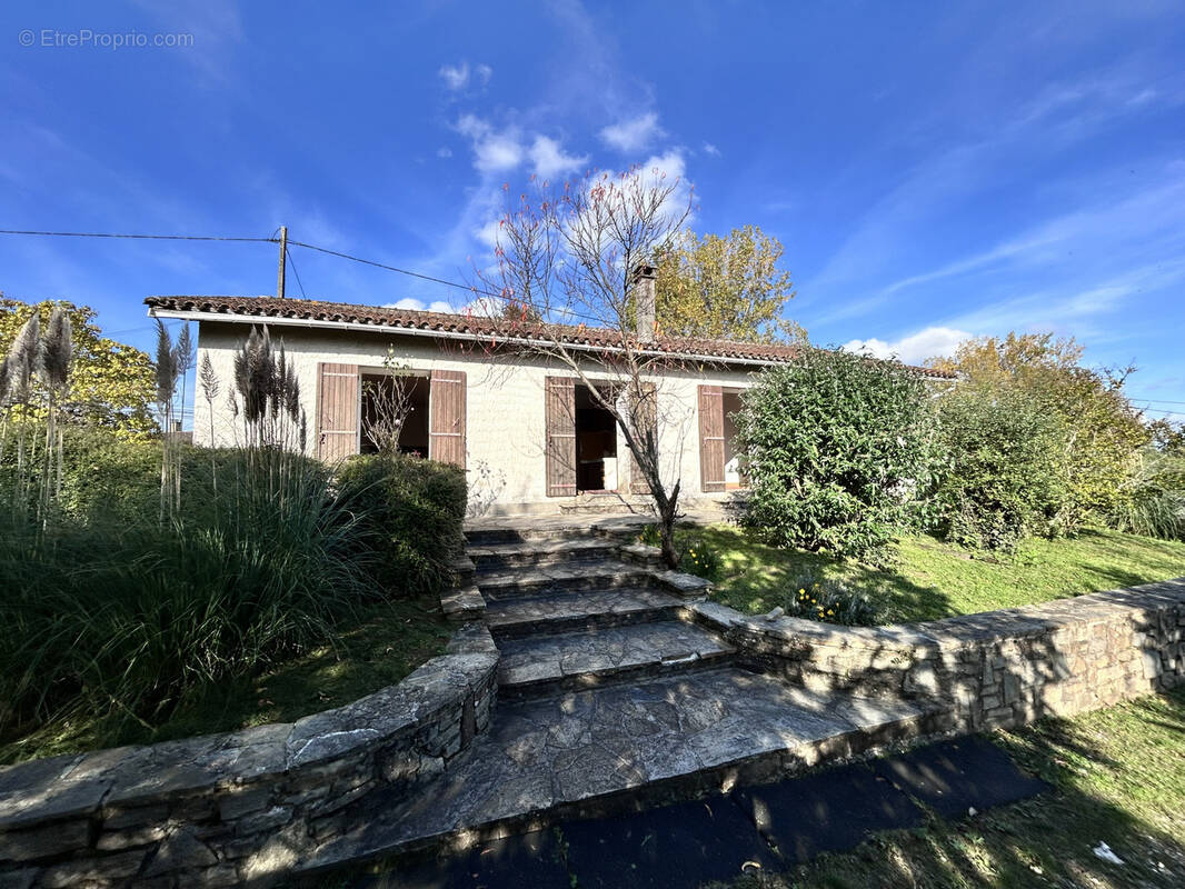 Maison à NANTHEUIL
