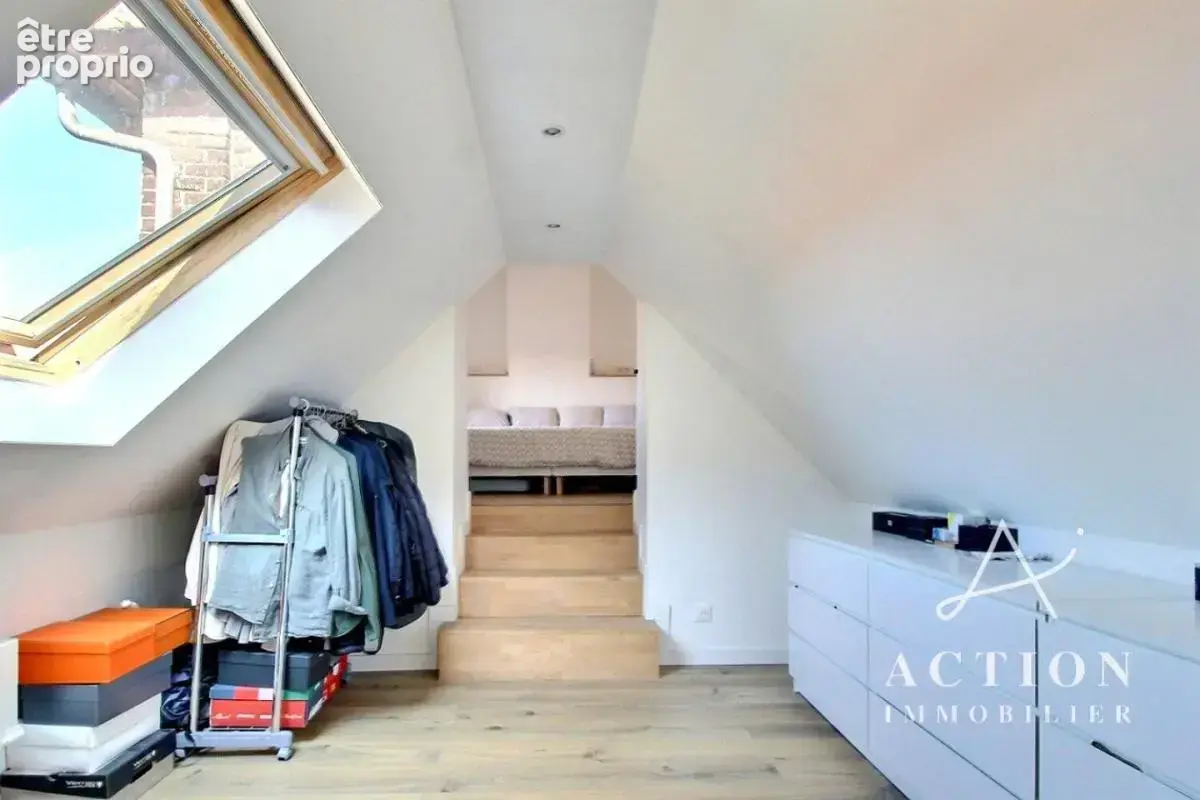 coup de coeur ancien corps de ferme de 110 m² habitables - 3 chambres - 2 SDB - Jardin et terrasse -  Grand garage - 5 stationne - photo 8