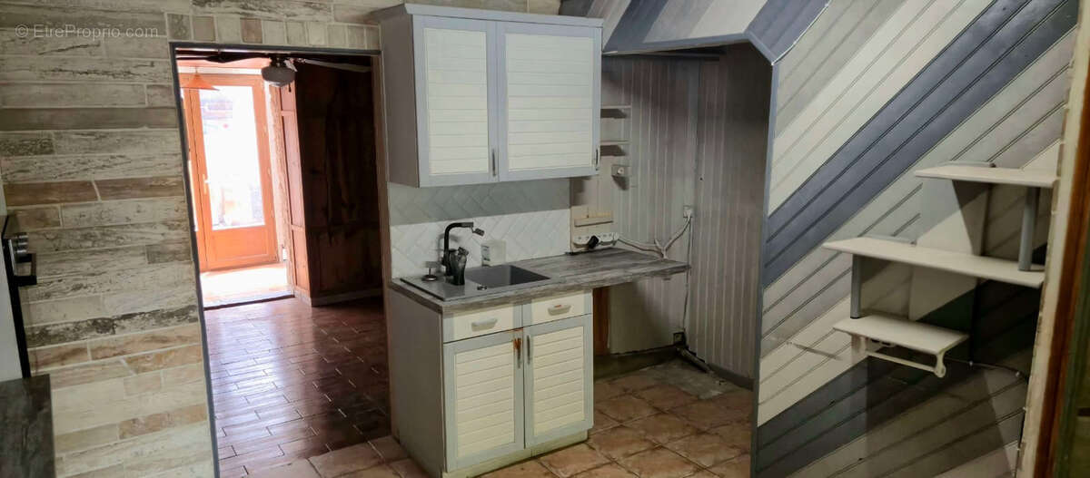 Maison à VALREAS