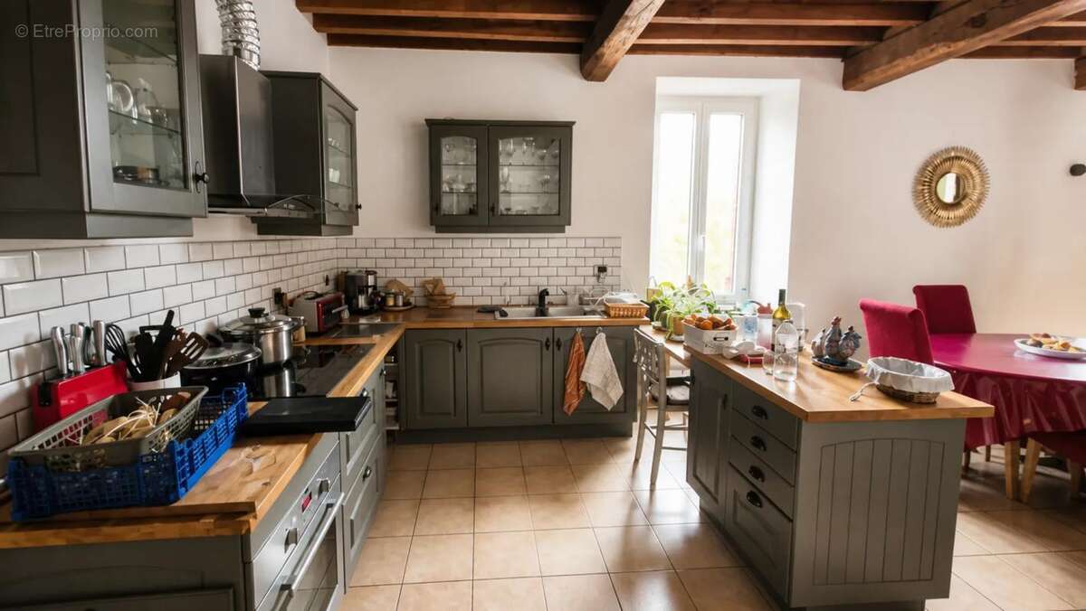 Maison de 5 pièces dans un village au calme - photo 4