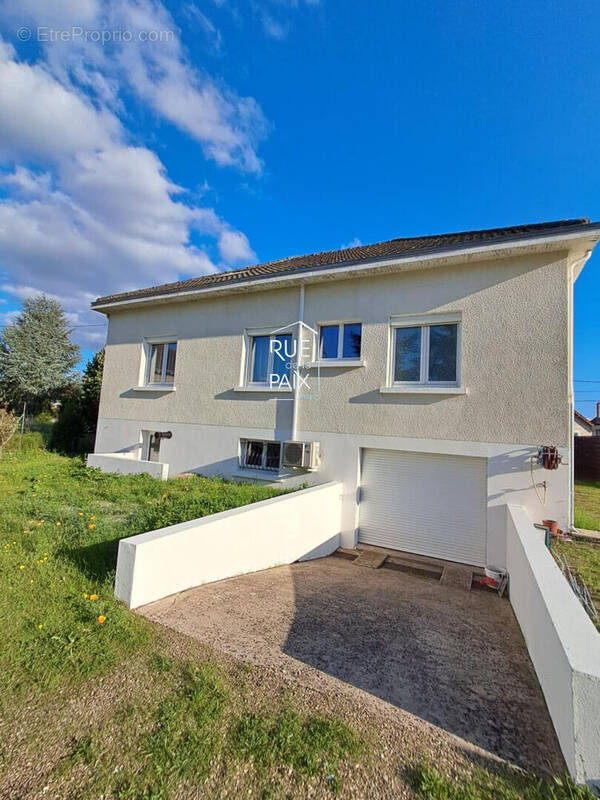 Maison à CHATELLERAULT