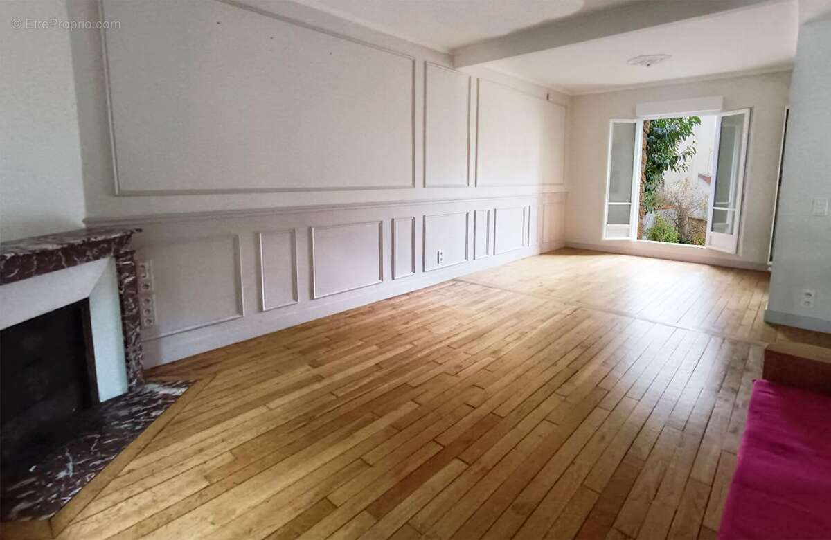 Maison à LE PERREUX-SUR-MARNE