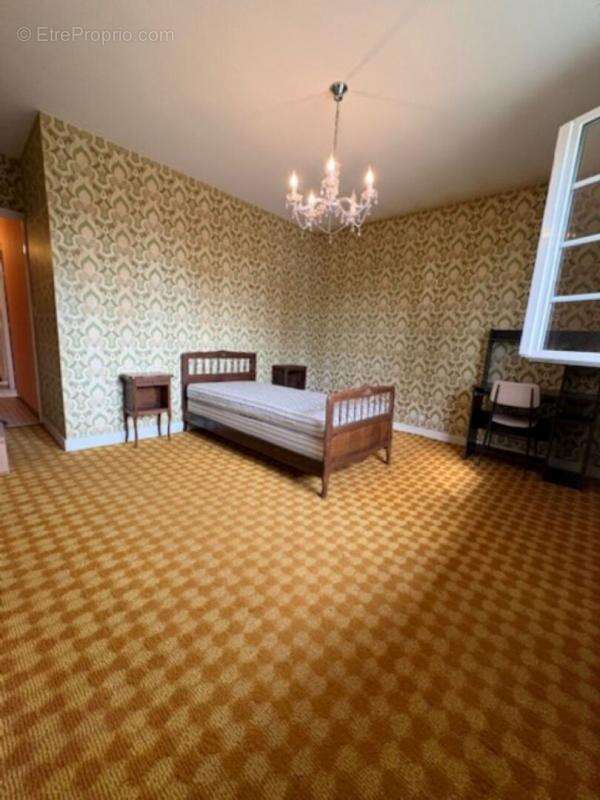 Maison à BEAUJEU-SAINT-VALLIER-PIERREJUX-ET-QUITTEUR