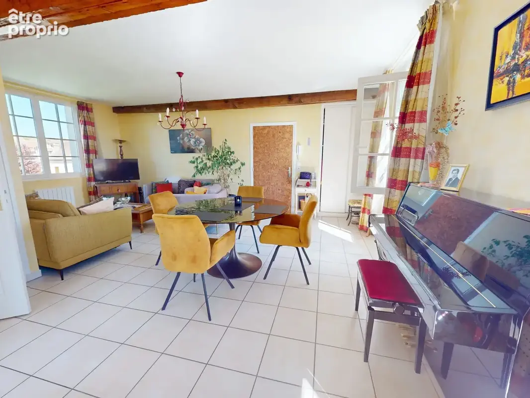 Appartement 5 pièces 91 m² à vendre à Sainte-Savine (10300) - photo 2