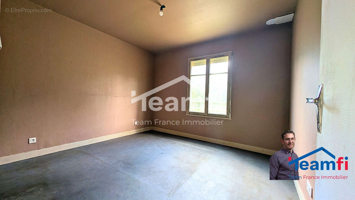 Maison à VANNES-SUR-COSSON