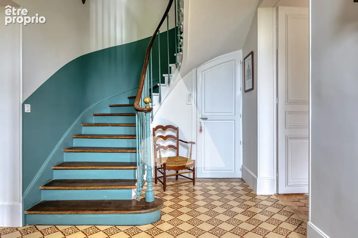 Maison de maître du XIX ème siècle  au coeur d'un parc de 3743m2 - photo 4