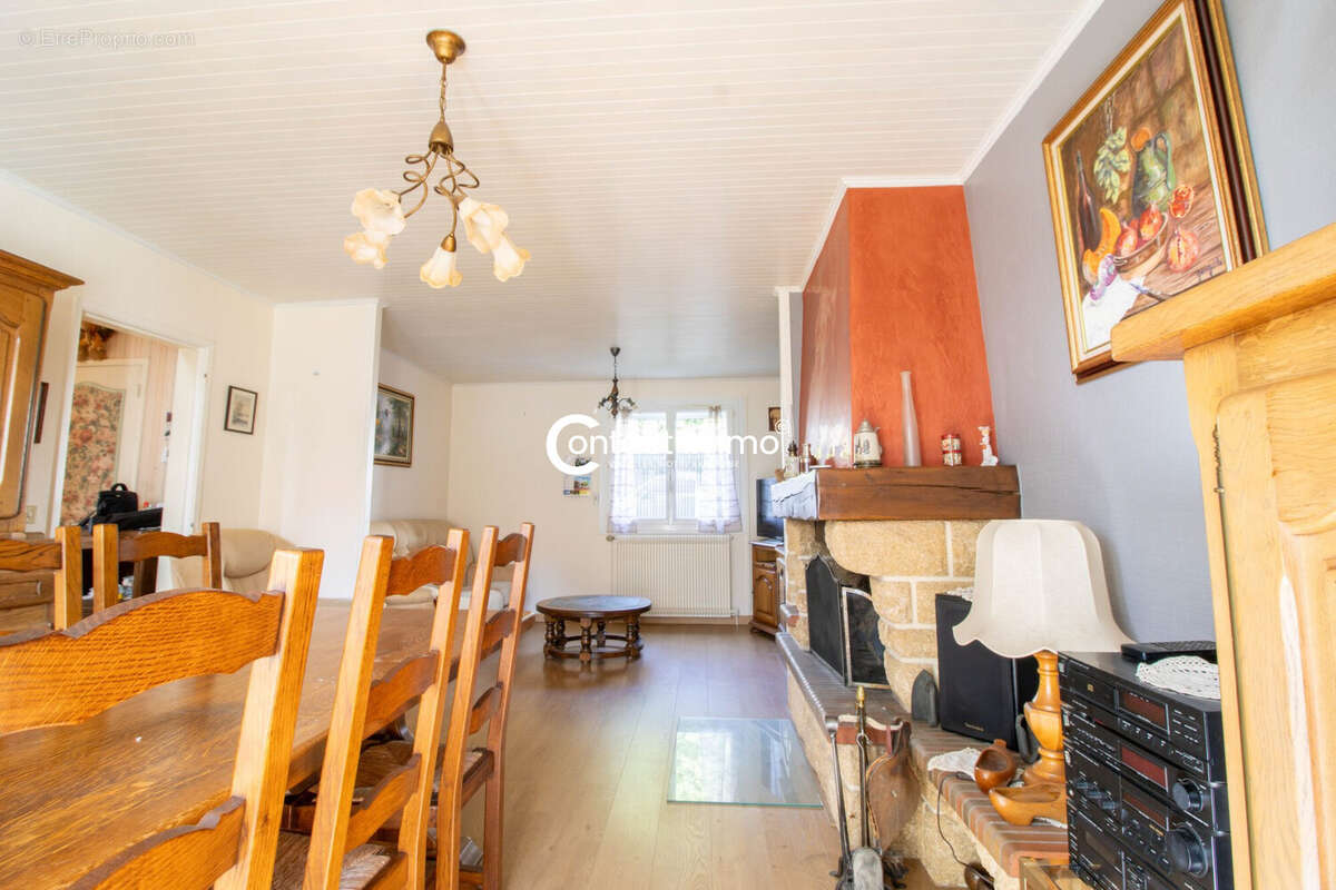 Maison à CEYRAT