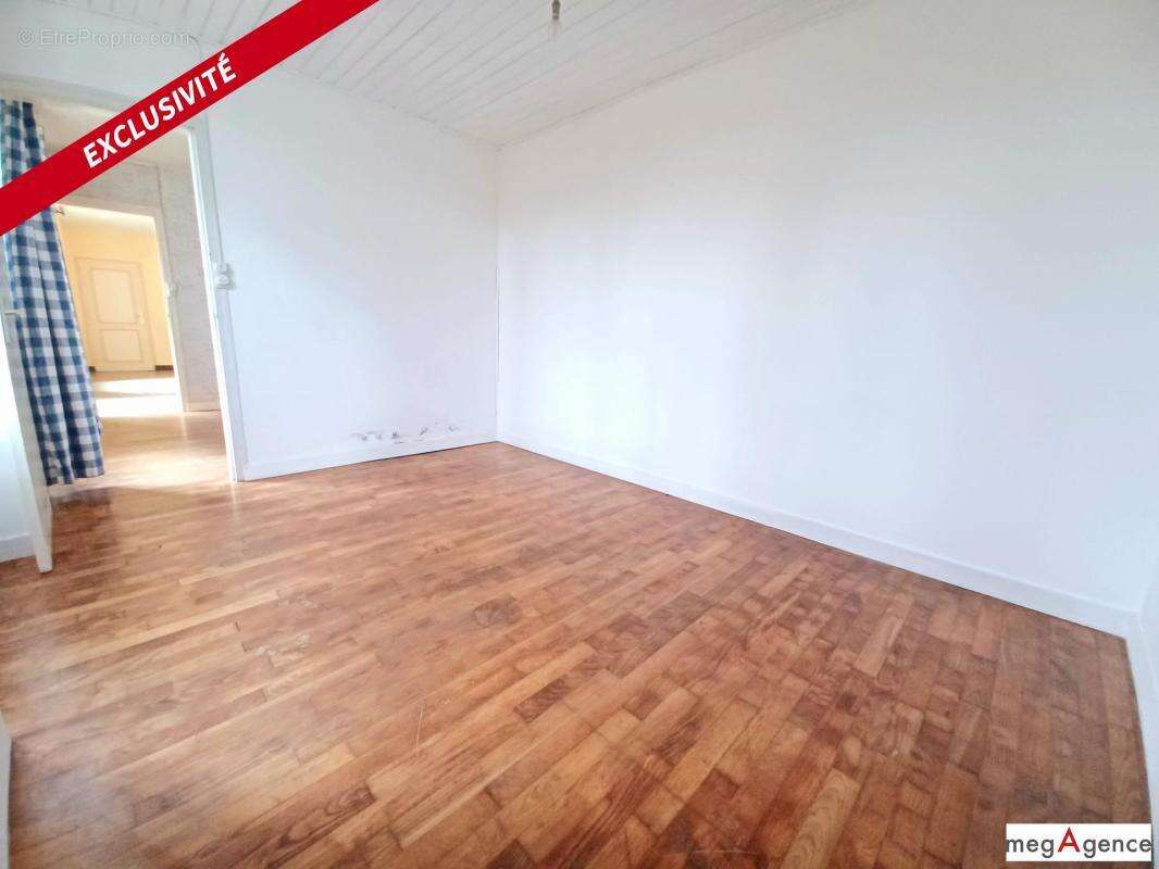 Maison à SAINT-BRICE-EN-COGLES