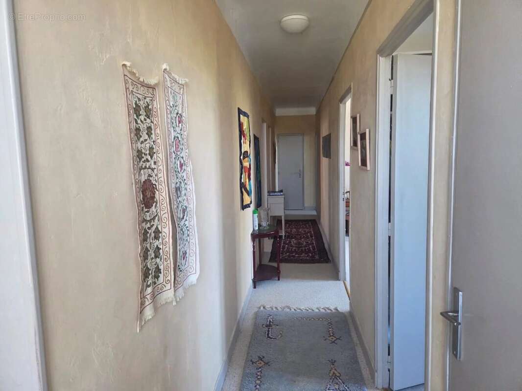 Maison à MONTPEZAT-DE-QUERCY