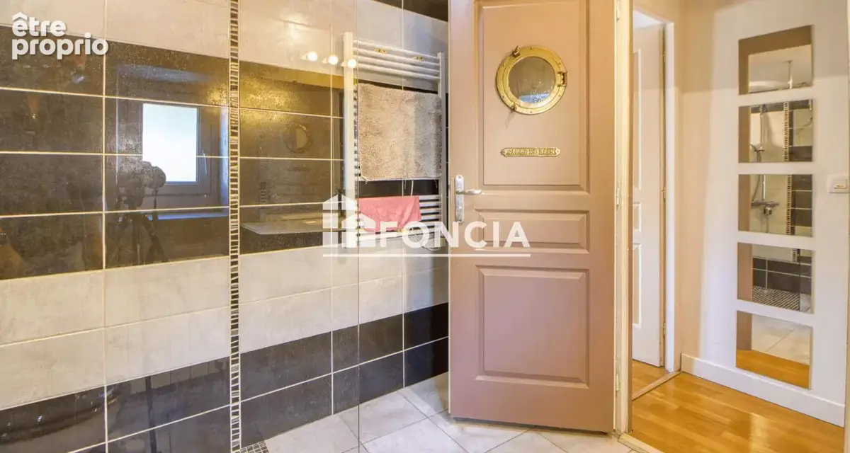 Un havre de paix à La Falaise (78) ! Maison de charme, 90 m2, 3 chambres, séjour sous véranda chauffée, avec jardin clos et 3 te - photo 32