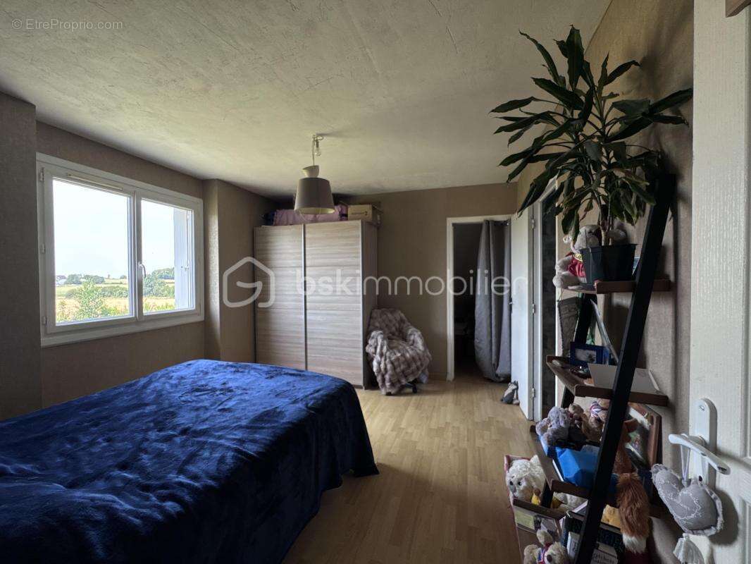 SAINT-VOUGAY – Maison familiale de 166 m² sur 4 100 m² de terrain - photo 14