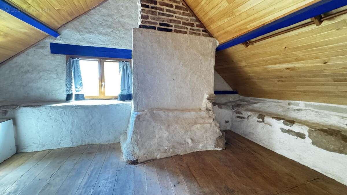 Maison à CENEVIERES