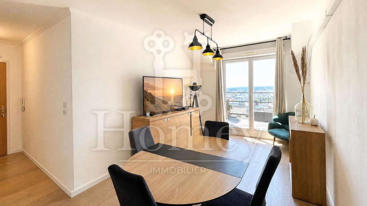 Appartement à VETRAZ-MONTHOUX