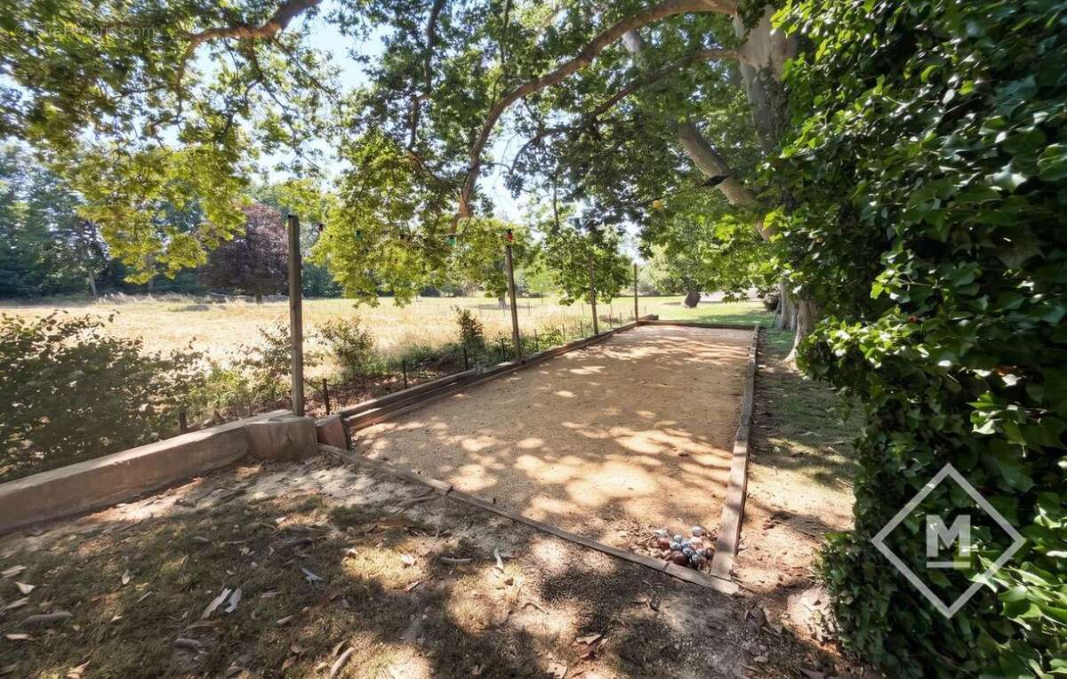 Ancien corps de ferme du XVIIᵉ siècle – 256 m² sur 5 000 m² de parc arboré - photo 10