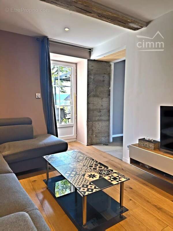 Maison à LA ROCHE-EN-BRENIL