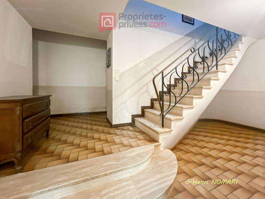 Maison Marsac Sur Don 9 pièce(s) 228 m2, 7 chambres - Terrain de 2428m² - photo 4