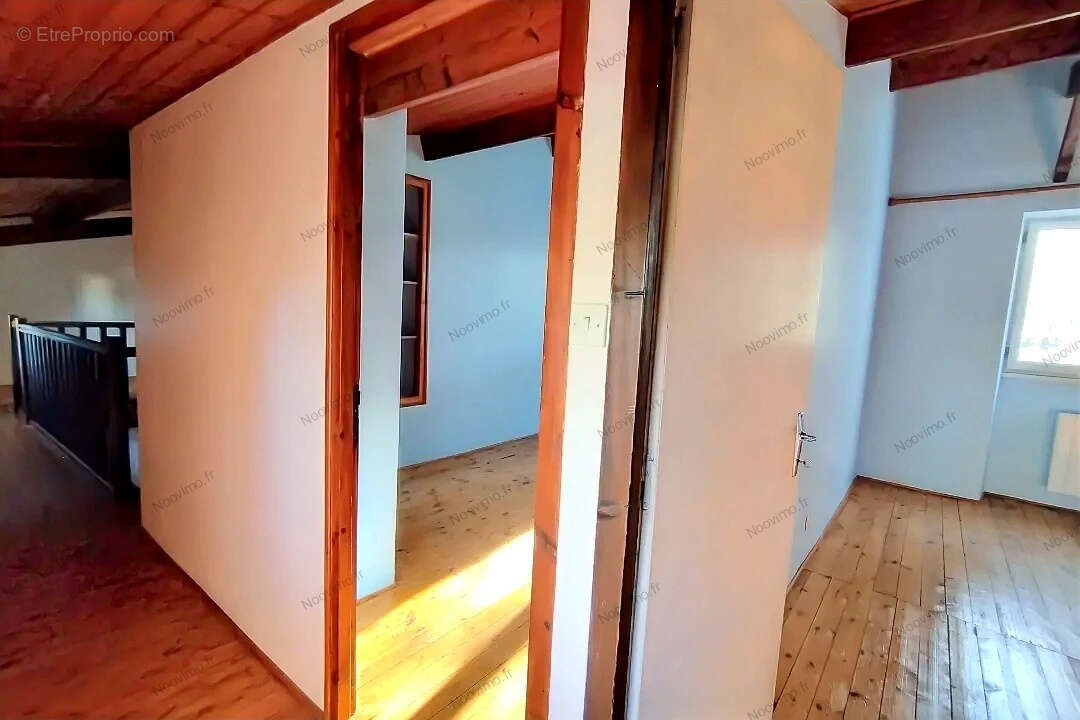 Maison à SAINT-ETIENNE-DU-BOIS