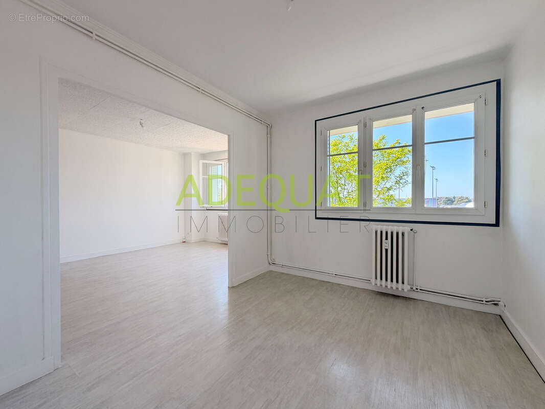 Appartement à BOURGOIN-JALLIEU
