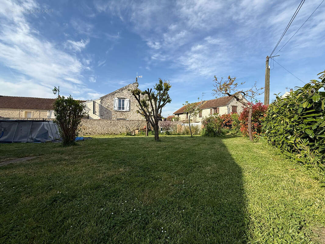 Maison à BRIE-COMTE-ROBERT